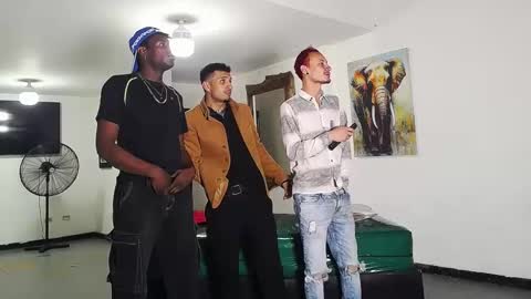 THOMAS AND DAMIAND online show from September 13, 6:09 pm