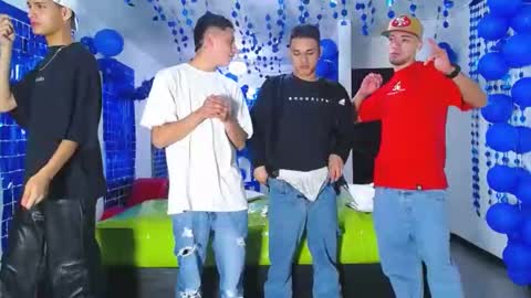 THOMAS AND DAMIAND online show from December 29, 12:20 am