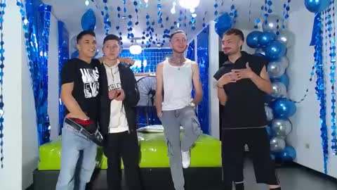 THOMAS AND DAMIAND online show from January 12, 12:28 am