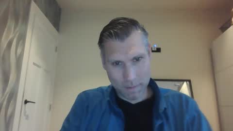 Snapshot of assmani28 chatting on December 5, 2:11 pm Assmani28 online show from December 5, 2:11 pm