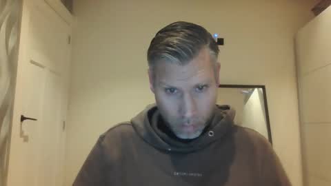 Snapshot of assmani28 chatting on December 14, 11:56 pm Assmani28 online show from December 14, 11:56 pm