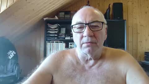 asusandy online show from February 20, 9:44 am