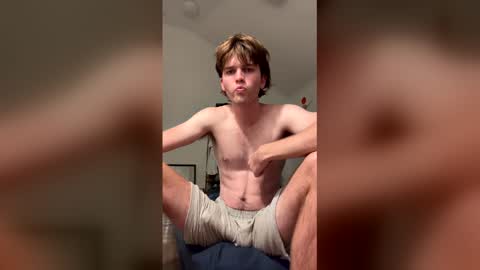 aussieboyethan online show from March 4, 2:46 pm