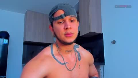 A online show from April 18, 9:25 pm