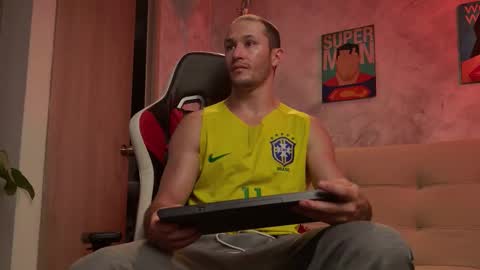 Axel Fairchaild online show from February 15, 1:19 pm