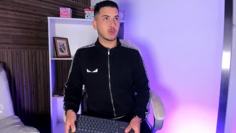 axel_grey_ online show from November 28, 12:07 pm