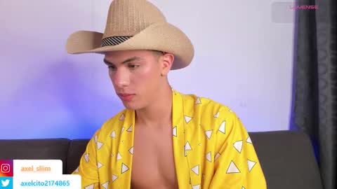 axel slim online show from October 30, 3:52 am