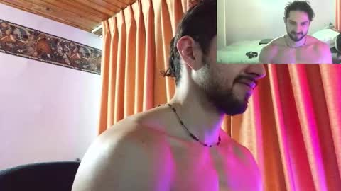 Snapshot of axelcr0ss chatting on September 23, 2:44 am axelcr0ss online show from September 23, 2:44 am