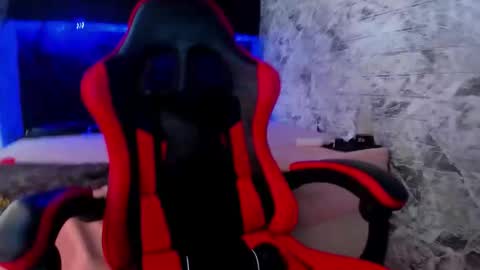 Axell Cross2 online show from April 15, 4:29 pm