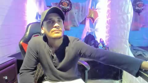 Axell Cross2 online show from November 2, 6:28 am