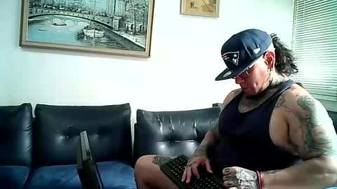 Ayrton naffah2 online show from February 7, 7:52 pm