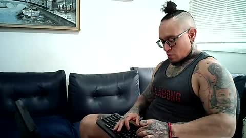Ayrton naffah2 online show from July 21, 7:49 pm