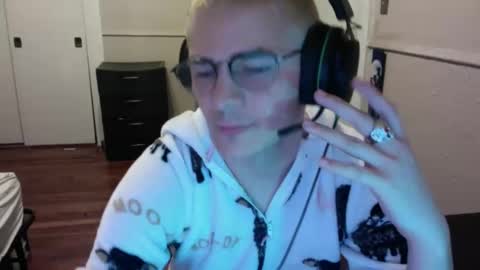 B8torbro online show from January 17, 1:19 am