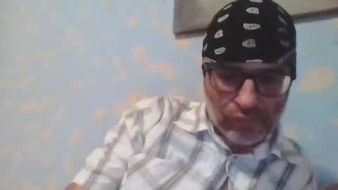 baboirazvan838 online show from February 1, 2:54 am