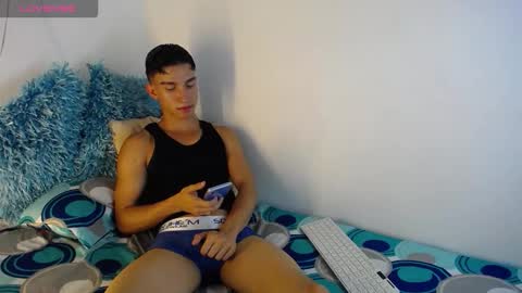 babyandy_x online show from September 23, 9:58 pm