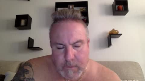 banana5289 online show from April 8, 9:23 pm