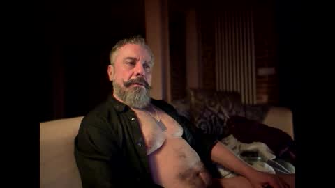 Snapshot of barba71 chatting on December 21, 6:34 pm Military man 69 online show from December 21, 6:34 pm