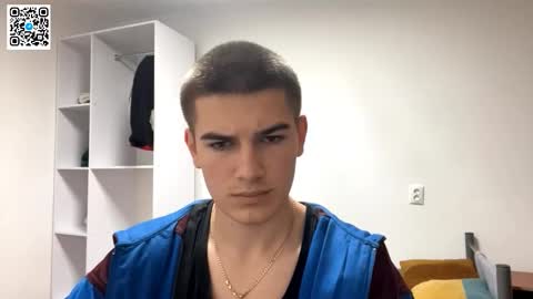 Eric online show from December 1, 7:39 pm