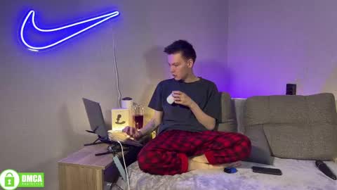 Fansly  Barney  and Kevin T  online show from March 1, 7:26 pm