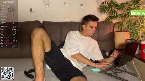 Fansly  Barney  and Kevin T  online show from September 20, 8:09 pm