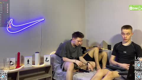 Fansly  Barney  and Kevin T  online show from March 7, 8:55 pm