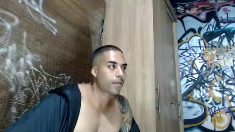 Snapshot of bbc_monster1 chatting on October 22, 10:35 pm Justin online show from October 22, 10:35 pm