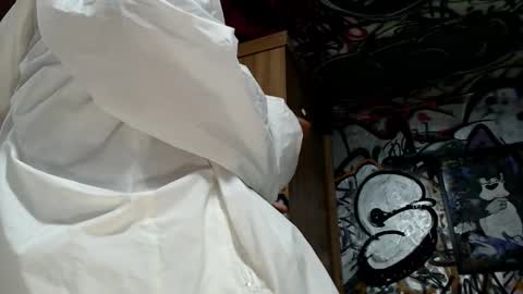 Justin online show from February 15, 4:37 pm