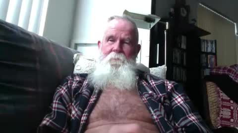 beardbushy online show from January 18, 7:38 pm