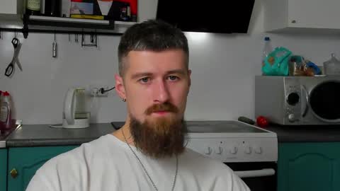 Snapshot of bearded_legend chatting on October 15, 3:36 am Zeus online show from October 15, 3:36 am