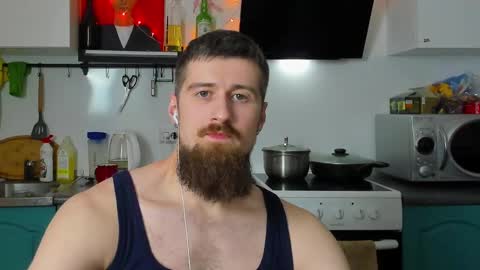 Snapshot of bearded_legend chatting on January 9, 8:55 pm Zeus online show from January 9, 8:55 pm