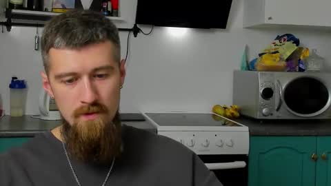 Snapshot of bearded_legend chatting on October 19, 5:45 am Zeus online show from October 19, 5:45 am