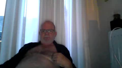 Snapshot of beardman916444 chatting on September 27, 5:38 am Beardman online show from September 27, 5:38 am