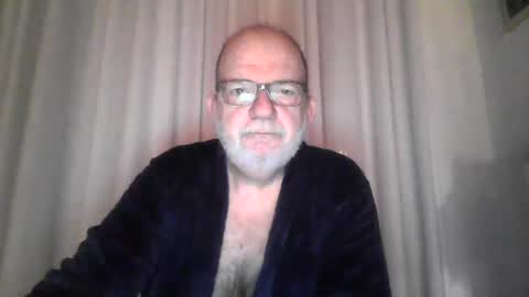 Snapshot of beardman916444 chatting on January 3, 5:39 am Beardman online show from January 3, 5:39 am