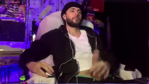 beast bxy online show from December 11, 7:43 am