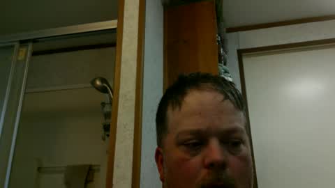 Snapshot of beer_money69 chatting on October 1, 5:28 pm beer_money69 online show from October 1, 5:28 pm