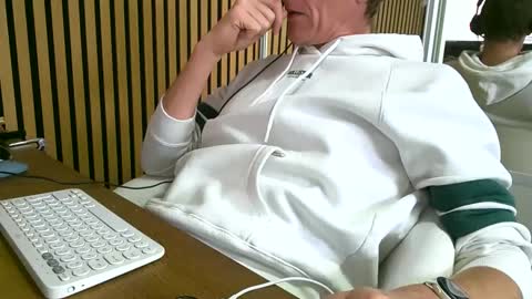 Snapshot of belami_france chatting on October 8, 8:07 am SexFriendFrance online show from October 8, 8:07 am
