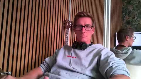 Snapshot of belami_france chatting on October 2, 1:48 pm SexFriendFrance online show from October 2, 1:48 pm