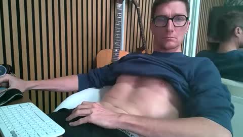 SexFriendFrance online show from January 7, 10:31 am