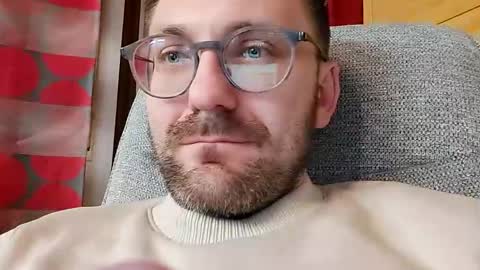 Snapshot of ben00189 chatting on October 17, 8:46 pm ben00189 online show from October 17, 8:46 pm