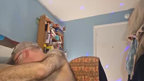 Bendavewill online show from December 20, 5:47 am