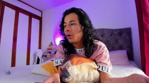 benjamin_fiore online show from February 5, 10:06 pm