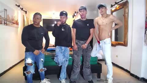 benz boys online show from December 17, 1:18 pm