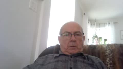 bernard1102 online show from July 18, 2:00 pm