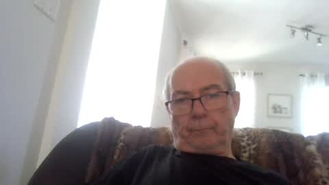 bernard1102 online show from July 7, 1:04 pm