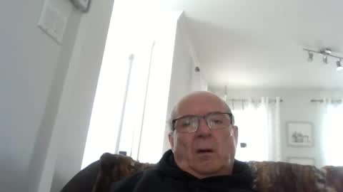 bernard1102 online show from March 7, 2:37 pm