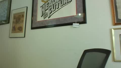 bestshot1951 online show from June 2, 4:30 pm