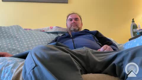 beta_bator online show from December 5, 2:22 pm