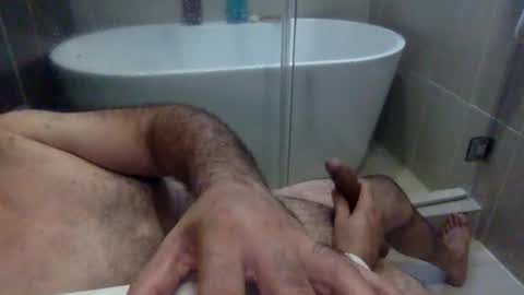 Virtual Gentleman online show from November 9, 7:18 pm