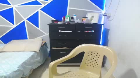 big_black11 online show from March 3, 6:18 pm