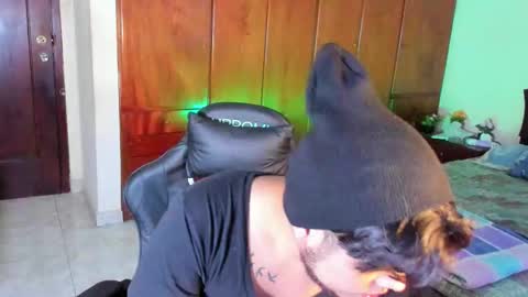 Logan Sprouse online show from December 22, 9:01 pm